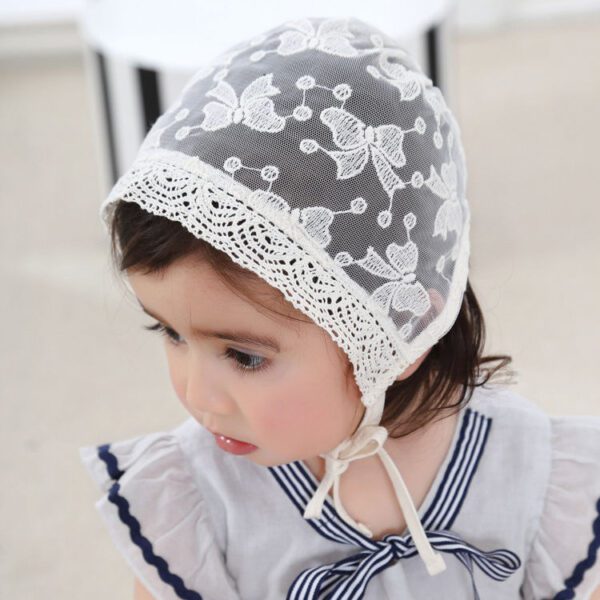 Lace Bonnet
