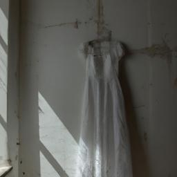 The Story Behind the Stitches: Choosing Outfits That Deserve Forever